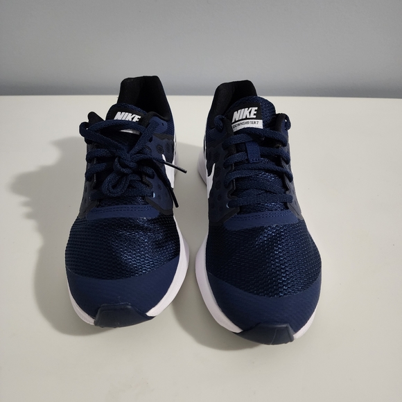 BNIB NIKE Downshifter - Picture 5 of 8